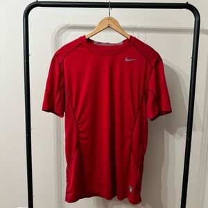 LARGE RED NIKE PROCOMBAT ACTIVE SHIRT